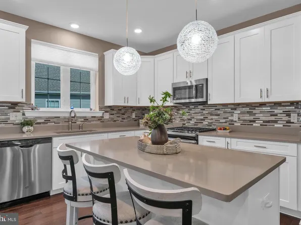 66 Butler Dr, Barnegat, NJ 08005