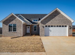 103 Blatina Dr, Vine Grove, KY 40175