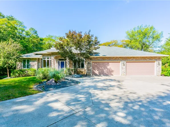 36971 High Meadows Ln, Cumming, IA 50061