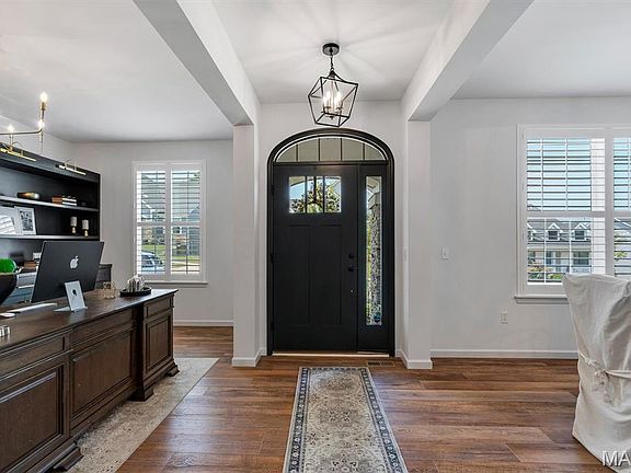 5th image of 854 Nardin Dr
