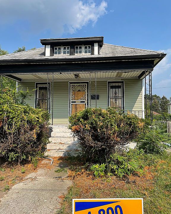 1st image of 17424 Dequindre St
