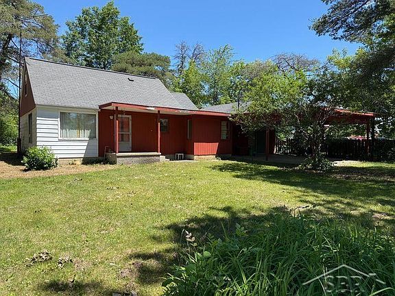 2nd image of 1800 W Shepherd Rd