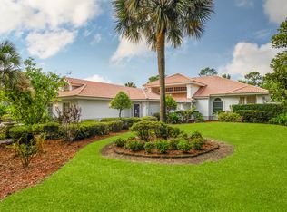 2 Moss Point Dr, Ormond Beach, FL 32174