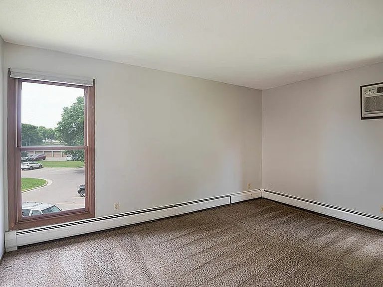 The Oaks Apartments
