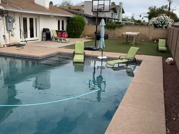 937 E Manhatton Dr, Tempe, AZ 85282