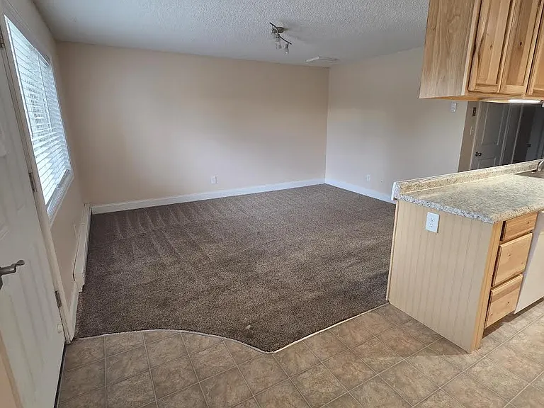 1340 E Sherwood Dr #1 — Photo 4