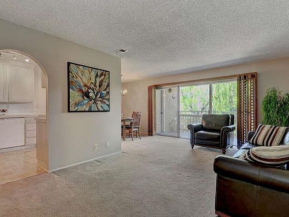 3rd image of 2739 Mauricia Ave #A