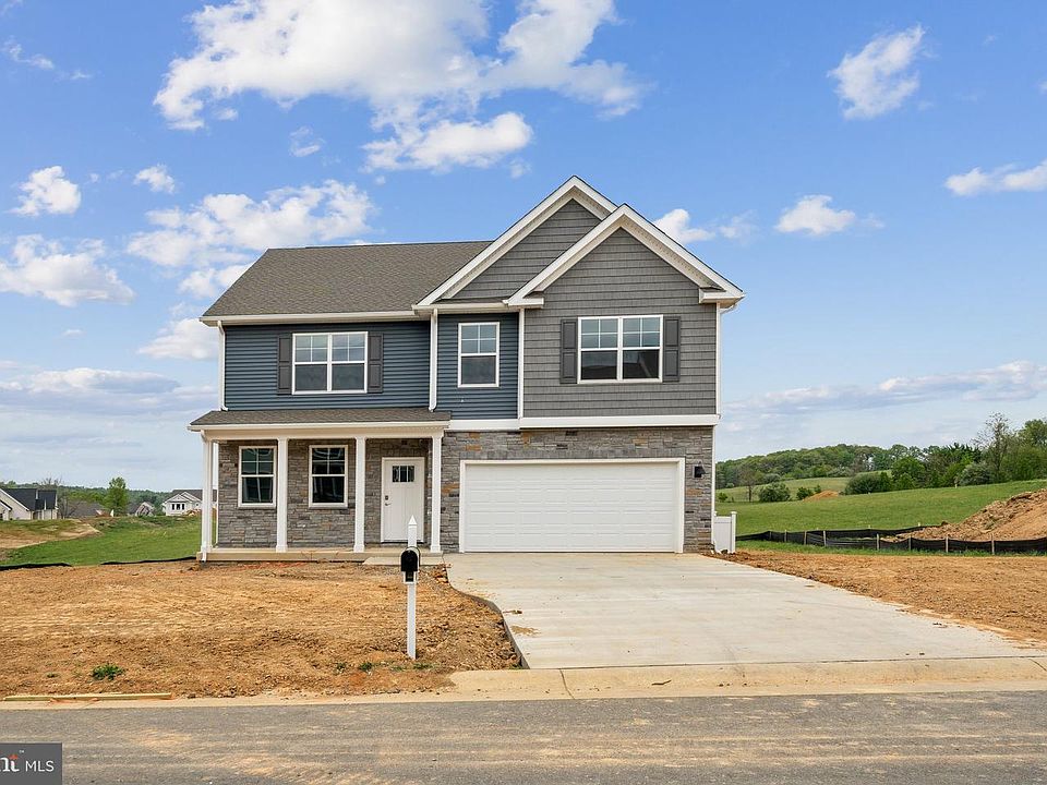 1st image of 80 Whispering Oaks Dr