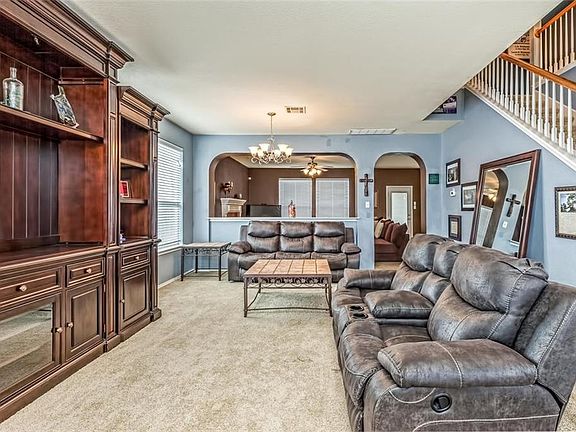4th image of 6409 Crystal Ct