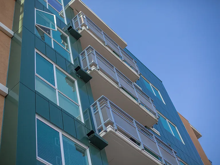 Find luxurious private balconies and large floor-to-ceiling windows on select floor plans