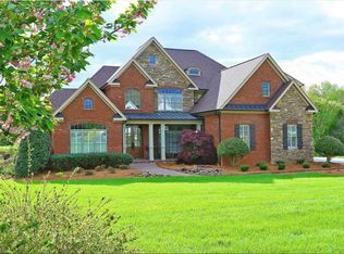 6795 Meadow View Dr, Summerfield, NC 27358