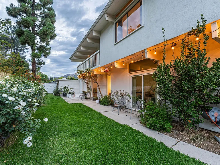 17042 Lisette St — Photo 71
