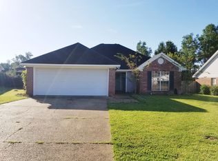228 Shadow Creek Dr, Florence, MS 39073