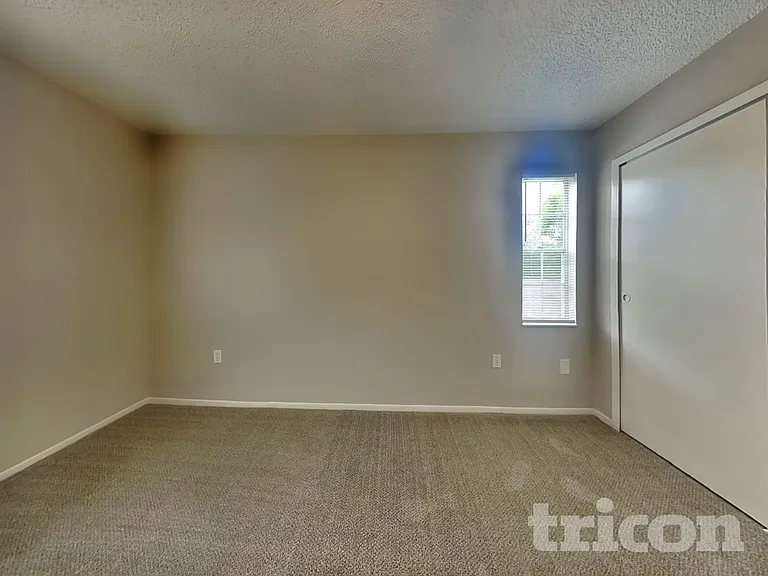 7503 Leon Ave — Photo 11