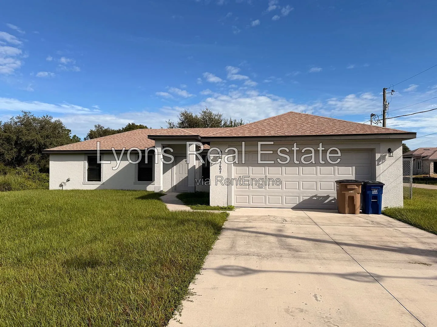 4 bed, 2.0 bath, 1577 sqft, $1,975 — Photo 1