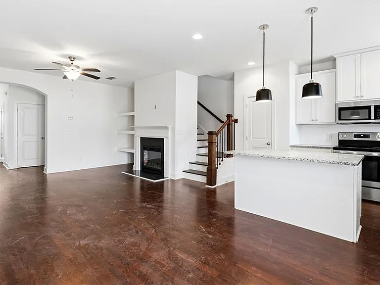 1881 Plainsboro Dr — Photo 7
