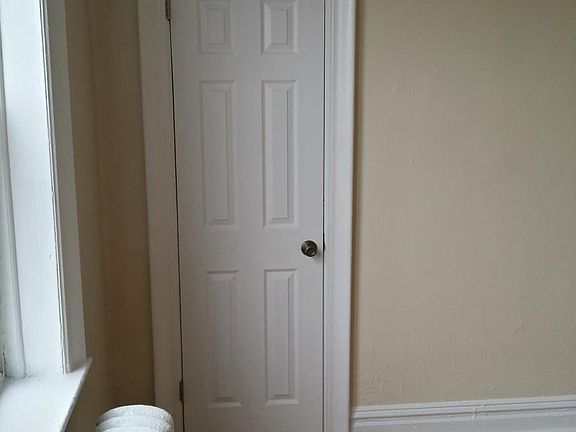 2nd image of 49 Waverly St APT 34