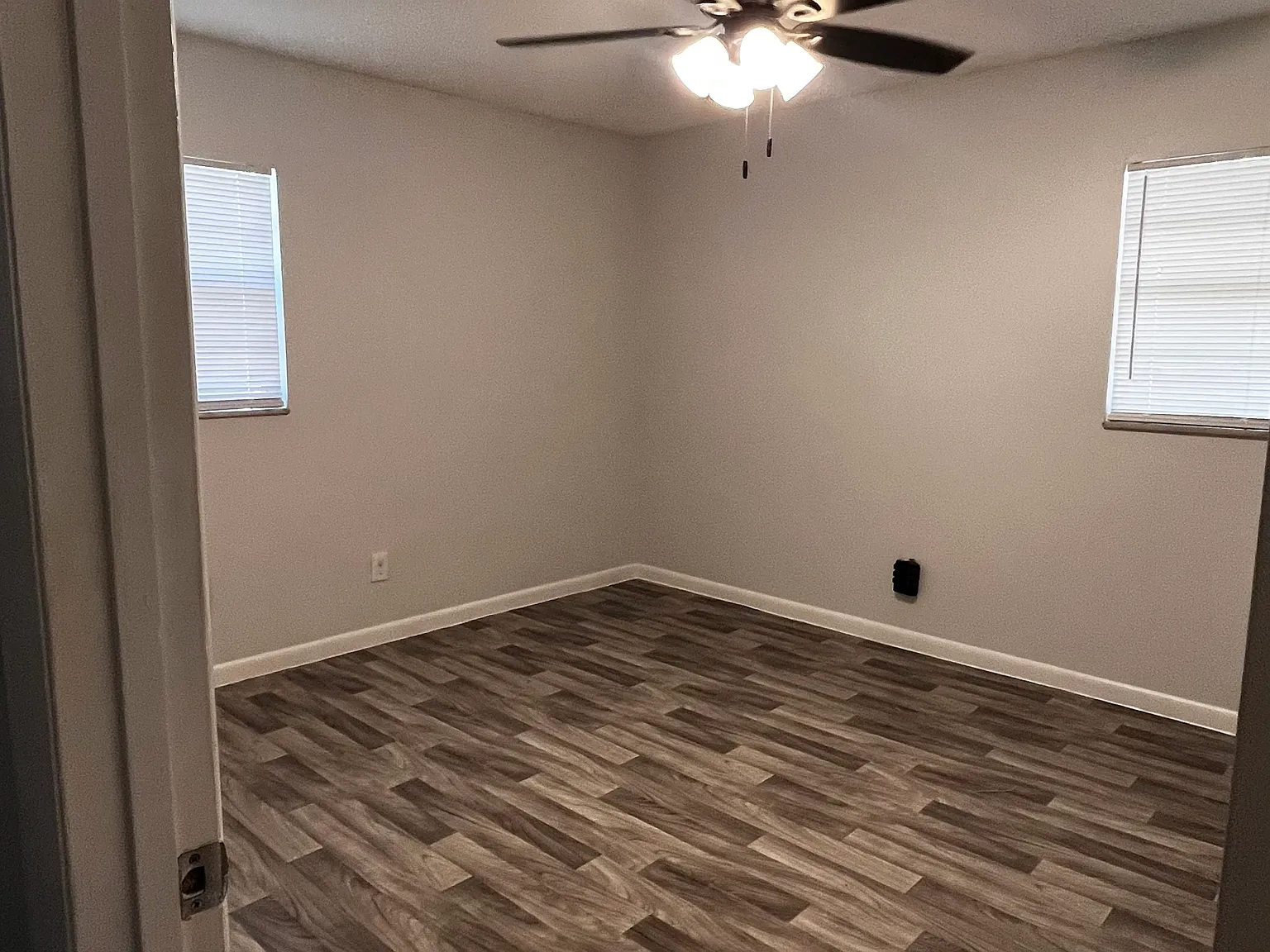 3 bed, 1500 sqft, $1,900 — Photo 4