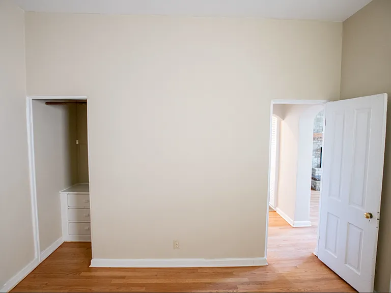 $1495 - 1 BR 1, BA - Brady St - Heat & Electricity Included, Electric Fireplace - 1669 N Humboldt — Photo 10