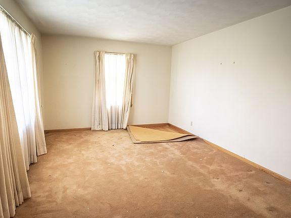 4th image of 812 Dixiana Dr