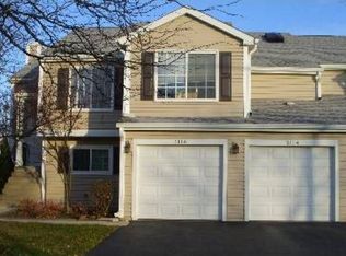 2116 Northwind Cir, Schaumburg, IL 60194
