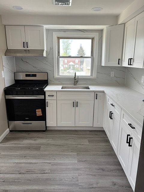 1st image of 1158 Roosevelt Ave Unit 2