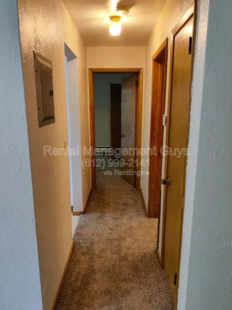 1 bed, 1.0 bath, $900 — Photo 3