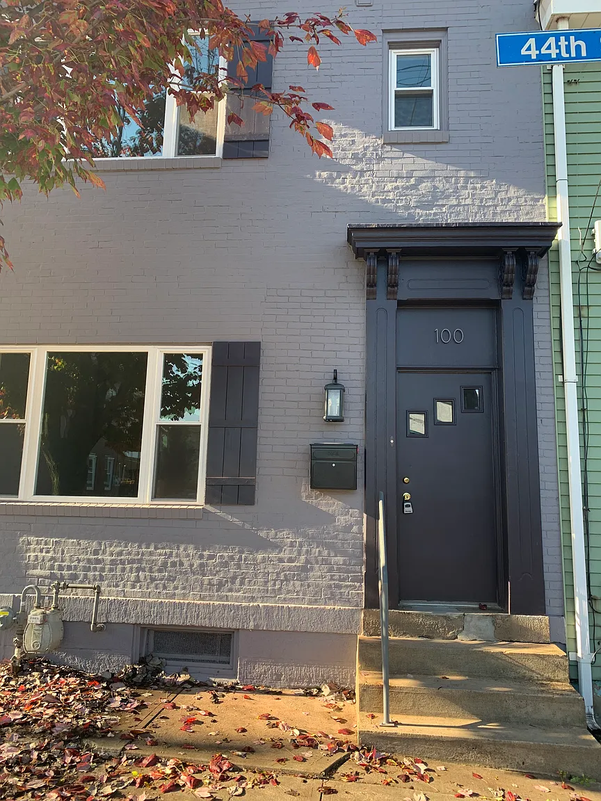 100 44th St photo 1
