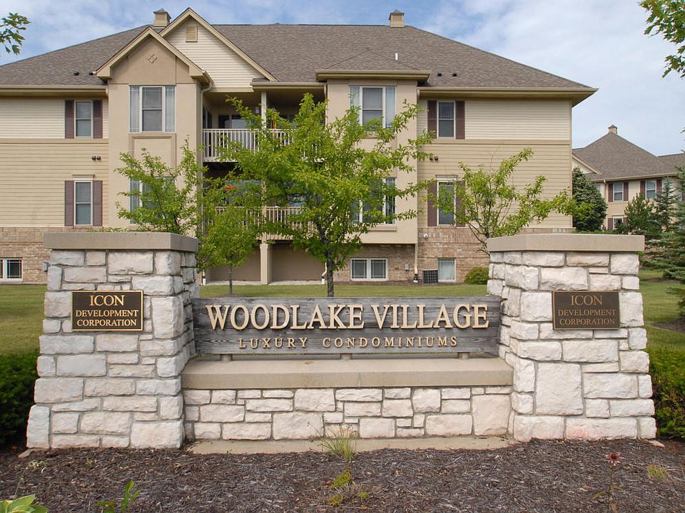1st image of 8593 S Deerwood Ln #30