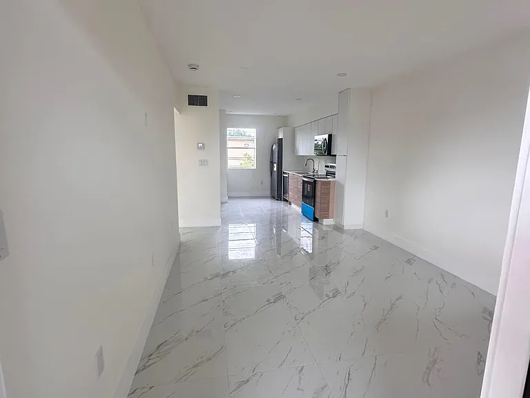 3265 NW 47th St #3 — Photo 3