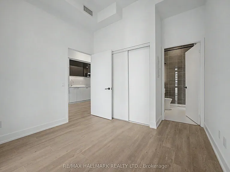 308 Jarvis St #708 — Photo 10