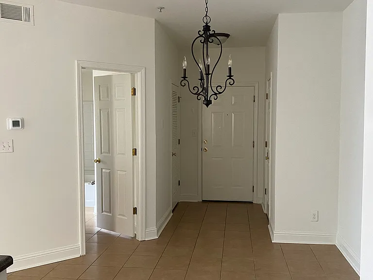 3425 Town Creek Cir — Photo 9