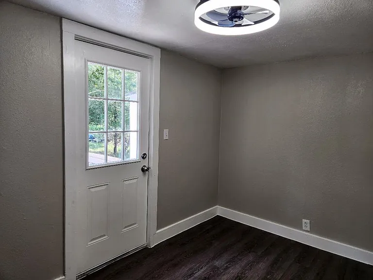 728 Hudson Rd — Photo 21