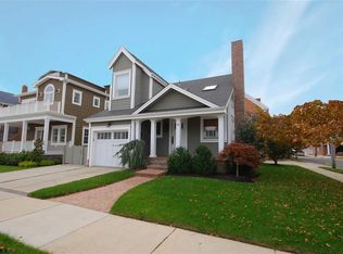 14 N Thurlow Ave, Margate, NJ 08402