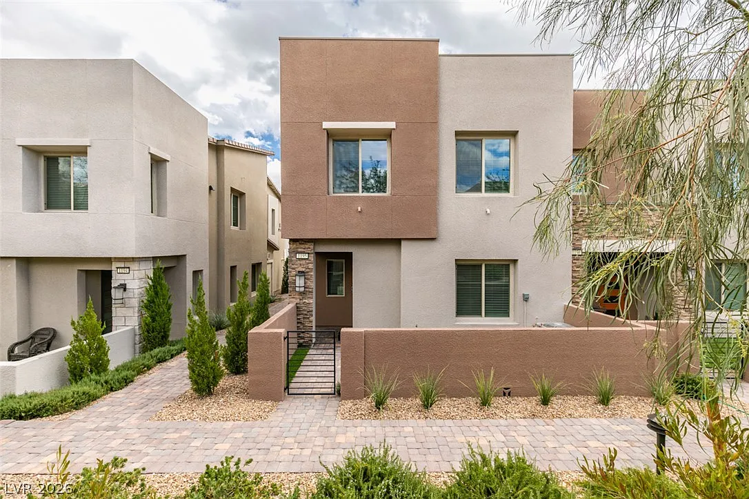 4 bed, 3.0 bath, 1966 sqft, $3,555 — Photo 1