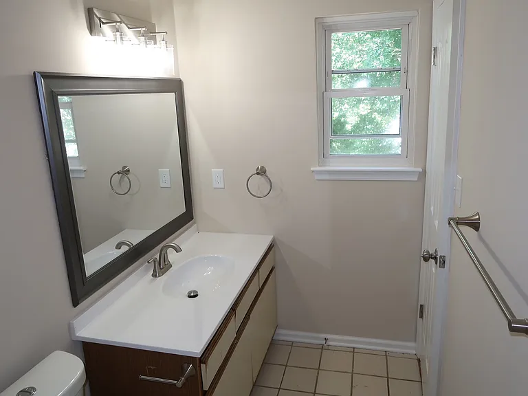 417 Greenview Dr — Photo 22