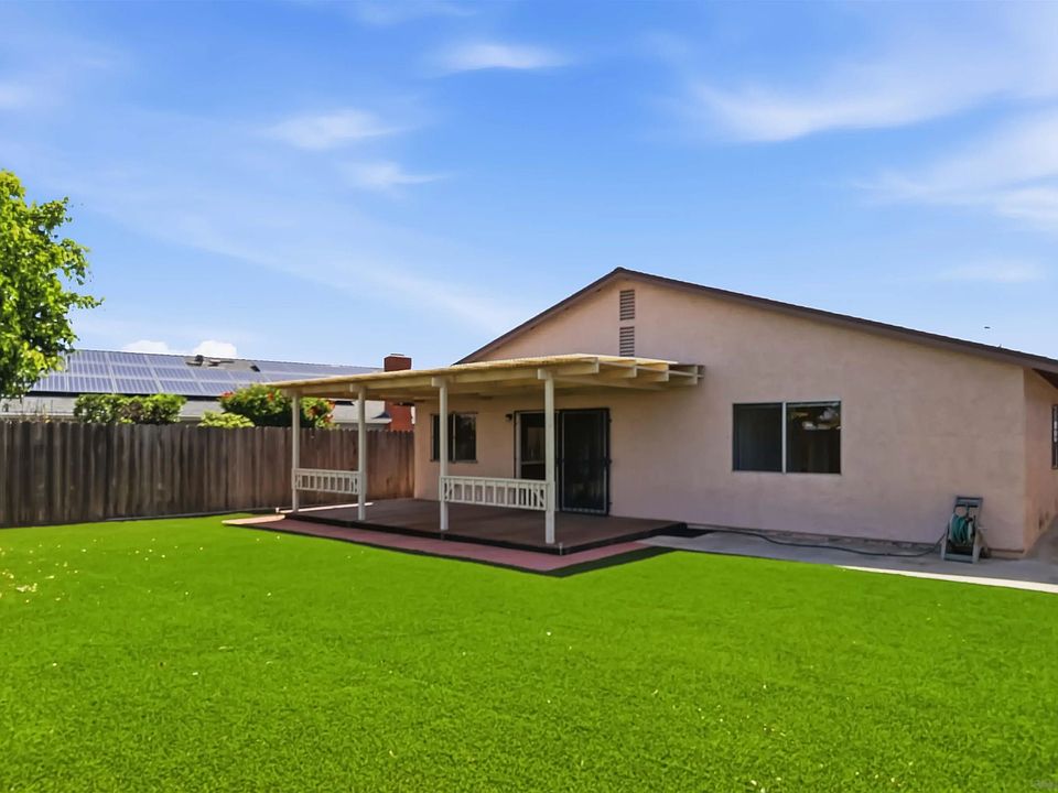 2nd image of 2274 Lieder Dr