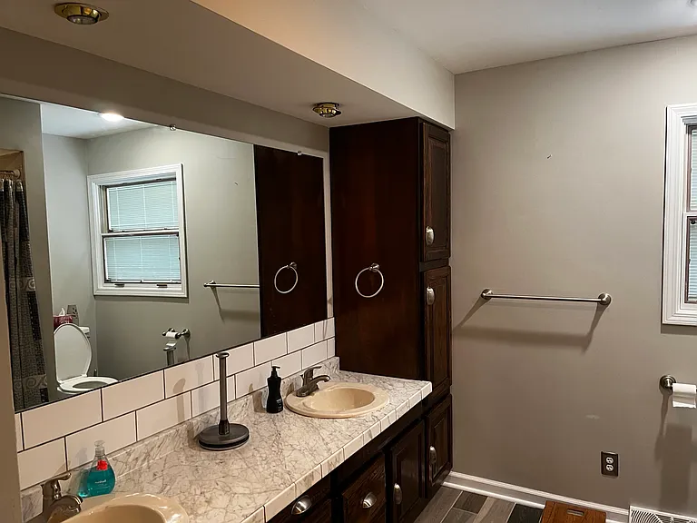 97 Locust Park — Photo 10