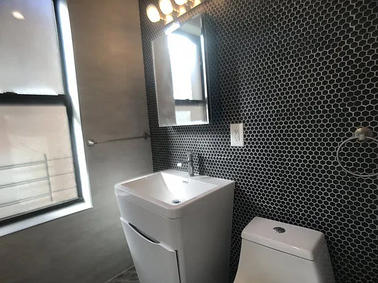 Rented by Bohemia Realty Group | media 39