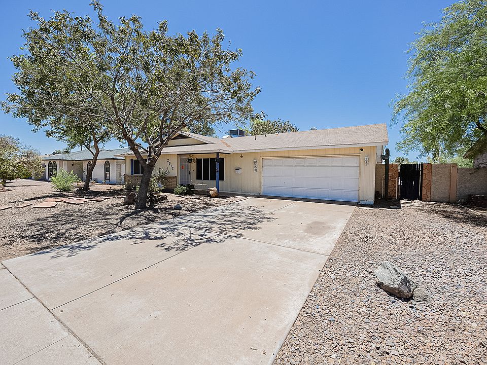 1st image of 2812 S Cottonwood Dr