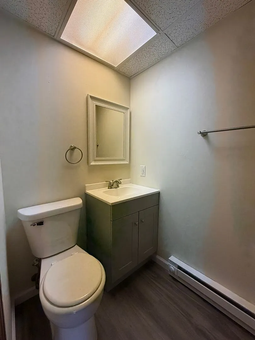 304 Martin Court — Photo 4