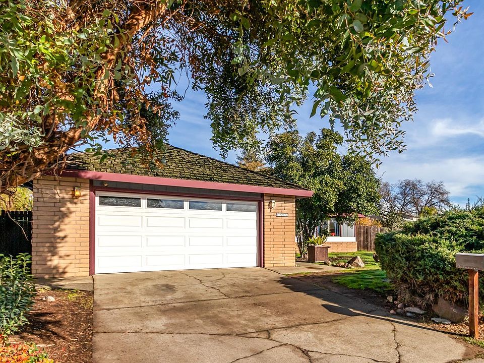 1st image of 1812 Northbrook Dr