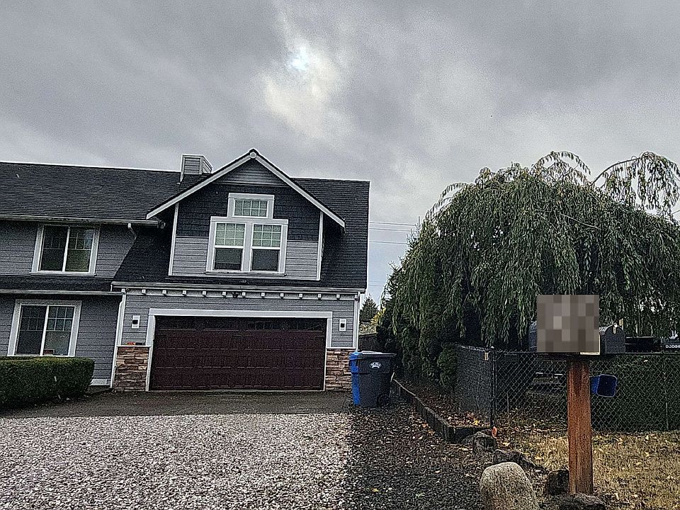 2nd image of 9004 Moreland Ave SW