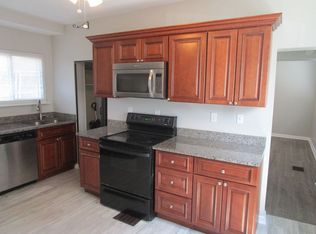 1800 Sundeman St, Pittsburgh, PA 15212