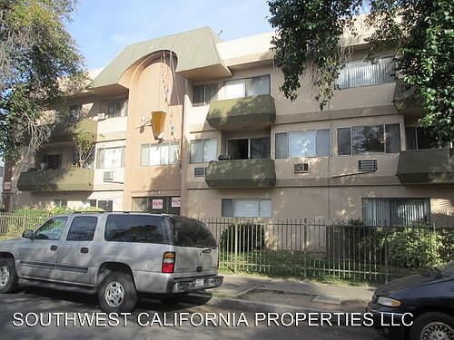 2nd image of 8140 Langdon Ave APT 12