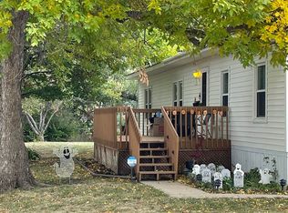 4200 Cornhusker Hwy TRAILER 66, Lincoln, NE 68504
