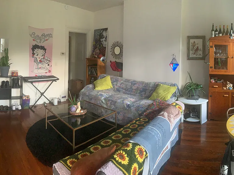 103 E Main St — Photo 10
