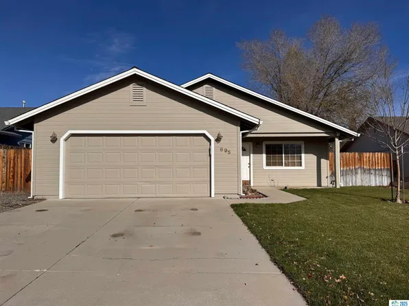 695 Gem Dr, Susanville, CA 96130