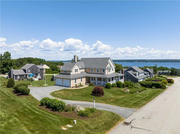 51 Prospect Farm Rd, Portsmouth, RI 02871