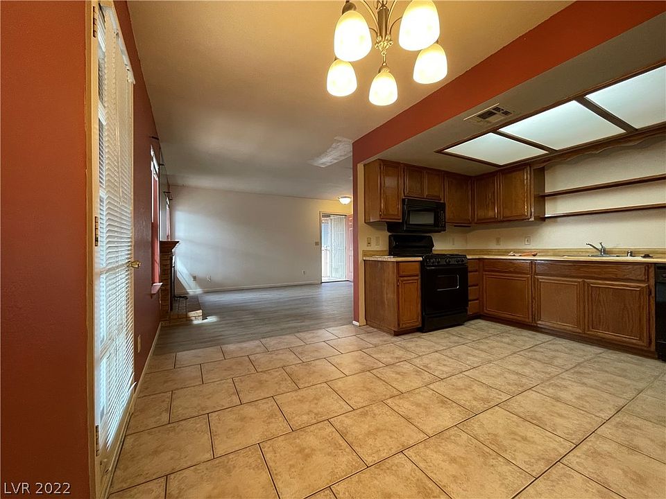 5576 W Rochelle Ave Las Vegas, NV, 89103 Apartments for Rent Zillow